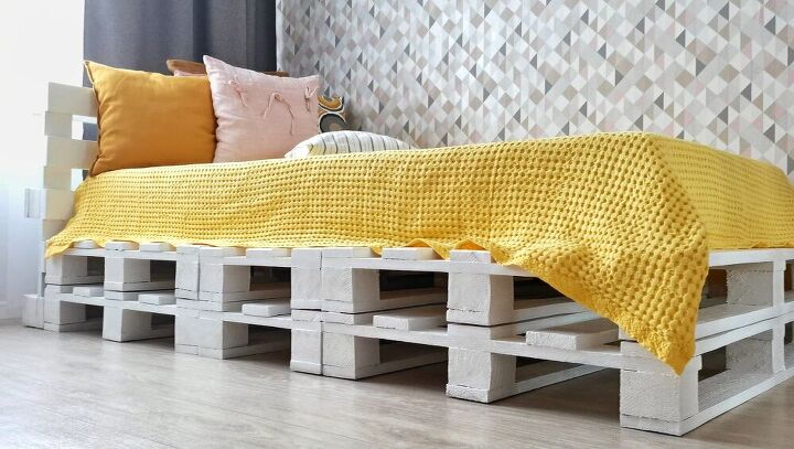 estrutura de cama de paletes muito simples