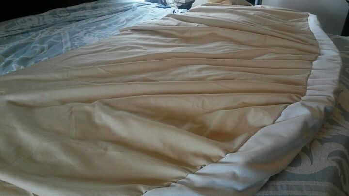 cubierta del cabecero de cama con mechones