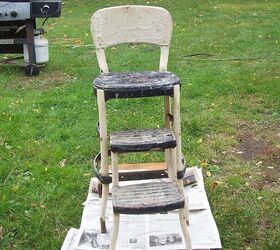 refinacin de una vieja silla alta con taburete, Me olvid de tomar una foto antes de rociar la primera capa de decapante en l pero esto fue despu s de mi primer spray