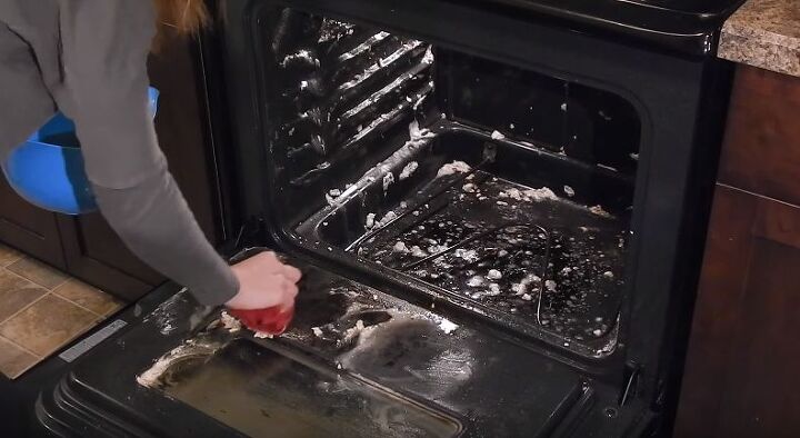 como limpar o forno com cozinha e vinagre