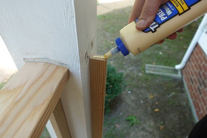 proyecto de reemplazo de barandilla de porche delantero diy, Usando cola para madera para asegurar la estabilidad