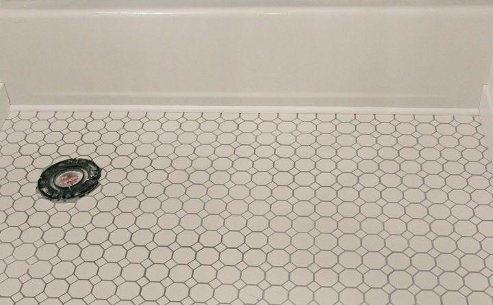 lindas ideias de azulejos para banheiro que vo fazer voc querer renovar, Ideias de azulejos para banheiro Camille Walker