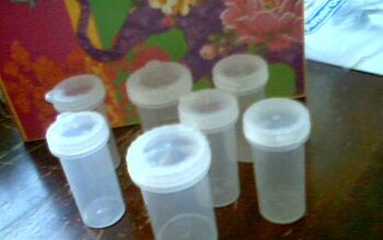 Necesito ideas para reciclar frascos de pastillas de plástico, gracias